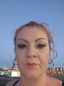 nakedgarbageperson online show from 06/26/26, 12:09
