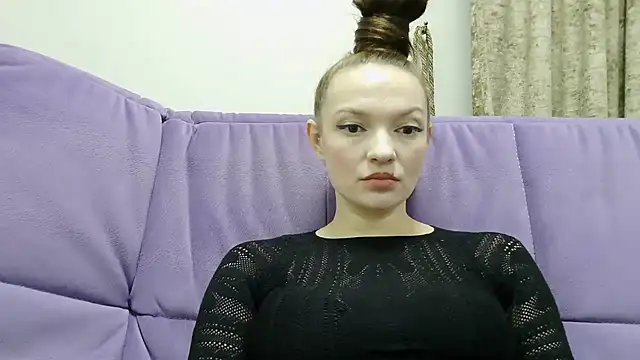 Snapshot of Salynxa chatting on 03/03/26, 10:10 Salynxa online show from 03/03/26, 10:10