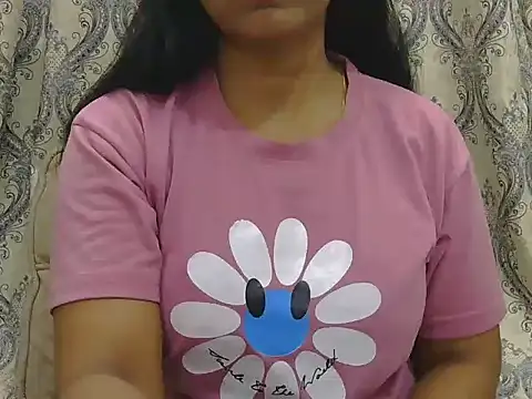 MISS SOMIYA online show from 12/21/25, 05:20