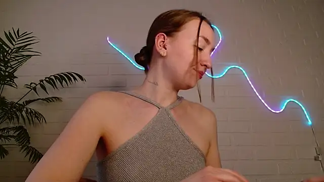 WhitePrincessLuna online show from 02/11/26, 02:22