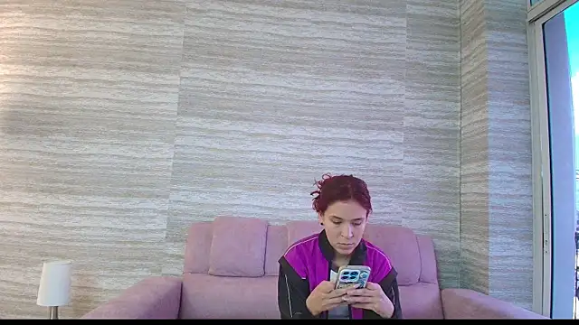 Snapshot of Teffy_Cute_ chatting on 09/27/25, 05:40 Teffy Cute  online show from 09/27/25, 05:40