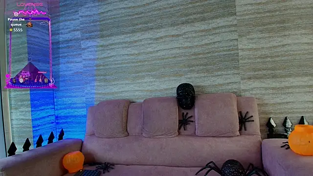 Snapshot of Teffy_Cute_ chatting on 10/20/25, 06:08 Teffy Cute  online show from 10/20/25, 06:08