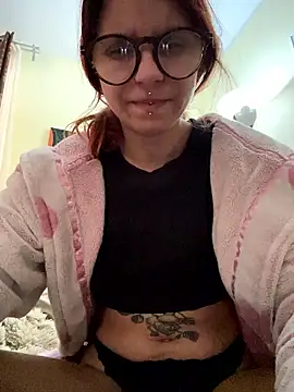 Snapshot of Brutecia2002 chatting on 01/11/26, 10:20 Brutecia2002 online show from 01/11/26, 10:20