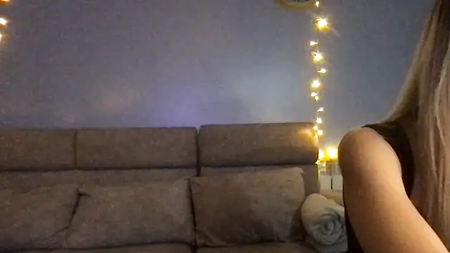 Pyrelissa online show from 01/16/26, 04:22