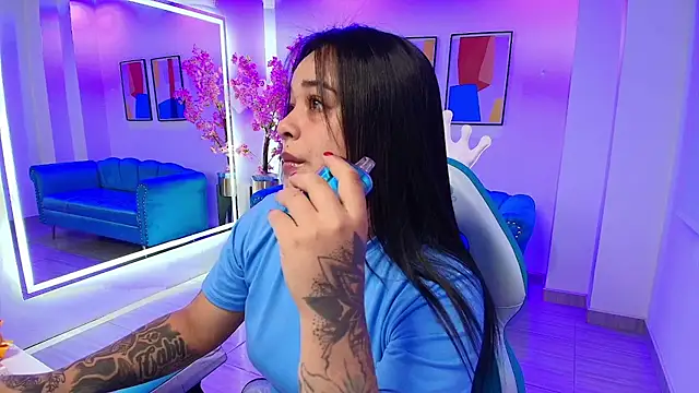 Black roseee online show from 10/04/25, 03:59