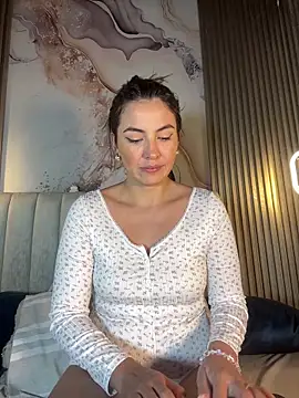 Snapshot of Dakota_Evanns chatting on 11/11/25, 08:31 Dakota Evanns online show from 11/11/25, 08:31