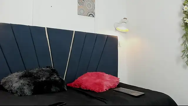 hotvain cum23 online show from 10/19/25, 08:37