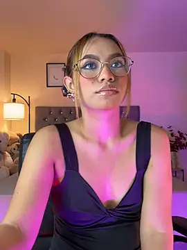 OxanaFedorova1- online show from 04/11/26, 08:35