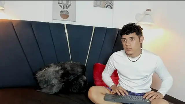 ryan cum23 online show from 10/31/25, 03:40