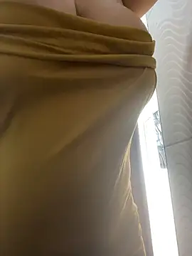 rhizanthella  online show from 10/23/25, 07:56