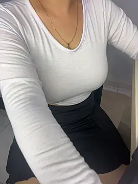 rhizanthella  online show from 04/01/26, 04:26