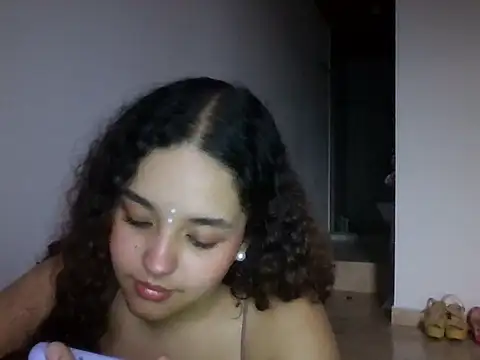Isis Bladee online show from 11/04/25, 10:31