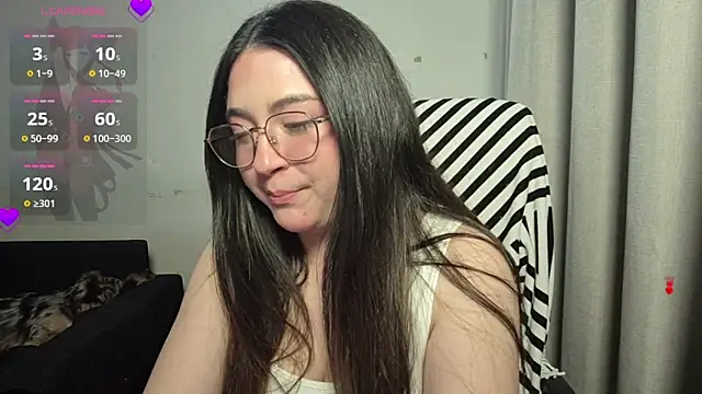 Snapshot of valentinauwu chatting on 11/28/25, 02:47 valentinauwu online show from 11/28/25, 02:47