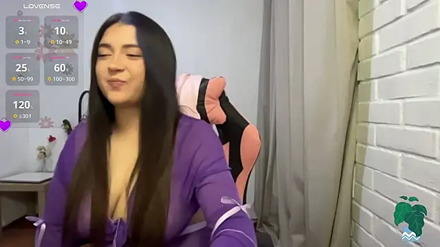 valentinauwu online show from 04/08/26, 01:38