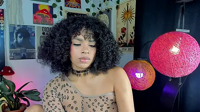 Raven luv online show from 12/02/25, 12:38