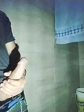 Snapshot of ThiagoFernandezChancay25 chatting on 11/05/25, 01:49 ThiagoFernandezChancay25 online show from 11/05/25, 01:49