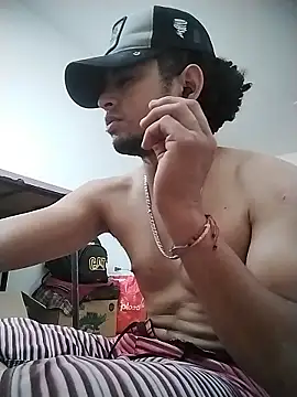 Snapshot of ThiagoFernandezChancay25 chatting on 01/10/26, 02:08 ThiagoFernandezChancay25 online show from 01/10/26, 02:08