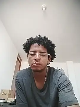 Snapshot of ThiagoFernandezChancay25 chatting on 02/28/26, 01:56 ThiagoFernandezChancay25 online show from 02/28/26, 01:56