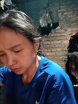 Snapshot of kemtuoi-sex chatting on 09/30/25, 12:48 kemtuoi-sex online show from 09/30/25, 12:48