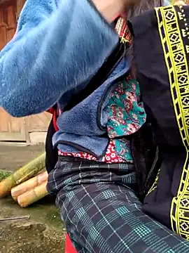 Snapshot of kemtuoi-sex chatting on 11/08/25, 09:53 kemtuoi-sex online show from 11/08/25, 09:53