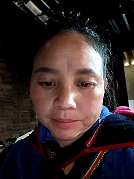 Snapshot of kemtuoi-sex chatting on 12/18/25, 01:33 kemtuoi-sex online show from 12/18/25, 01:33