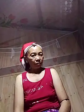 Snapshot of -Xuka-200 chatting on 10/05/25, 12:58 -Xuka-200 online show from 10/05/25, 12:58