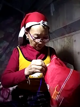 -Xuka-200 online show from 12/20/25, 11:01