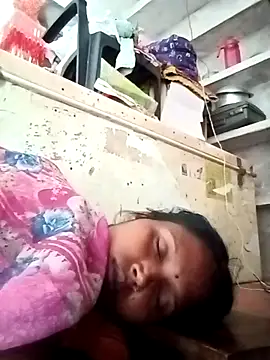 Snapshot of Cm_pooja chatting on 10/05/25, 09:07 Cm pooja online show from 10/05/25, 09:07