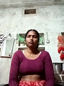 Snapshot of Cm_pooja chatting on 10/06/25, 07:00 Cm pooja online show from 10/06/25, 07:00