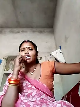 Snapshot of Cm_pooja chatting on 05/05/26, 11:29 Cm pooja online show from 05/05/26, 11:29