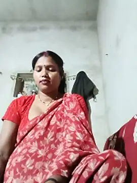 Snapshot of Cm_pooja chatting on 06/06/26, 05:06 Cm pooja online show from 06/06/26, 05:06