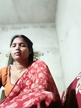 Snapshot of Cm_pooja chatting on 06/08/26, 05:24 Cm pooja online show from 06/08/26, 05:24