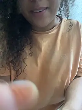 Snapshot of ___seusegredo chatting on 02/03/26, 10:42 seusegredo online show from 02/03/26, 10:42