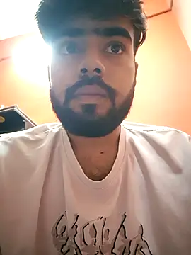 soniriyaa010101 online show from 10/17/25, 06:43