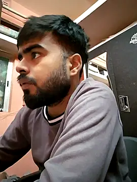 soniriyaa010101 online show from 12/02/25, 10:31