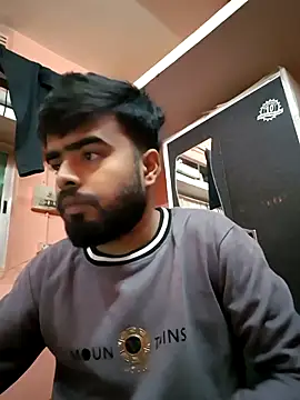 soniriyaa010101 online show from 12/05/25, 10:46