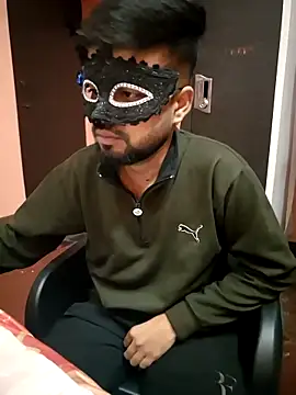 soniriyaa010101 online show from 02/05/26, 08:41