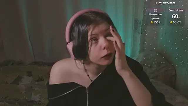 Alice Zev online show from 06/01/26, 02:24