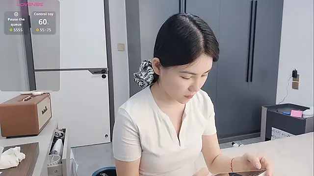 luckckcj online show from 11/04/25, 06:23