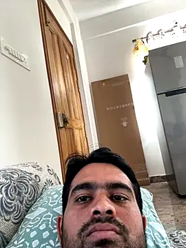 sunnu 97  online show from 12/17/25, 05:13