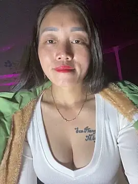 chipp-bong online show from 11/19/25, 01:11