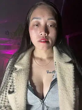 chipp-bong online show from 11/22/25, 12:37