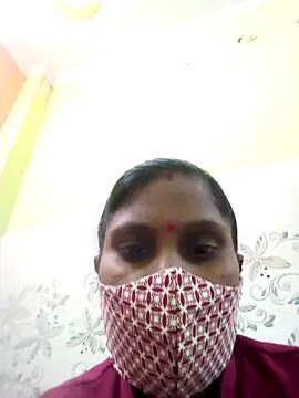 Snapshot of Hotty-arohi chatting on 11/08/25, 06:24 Hotty-arohi online show from 11/08/25, 06:24