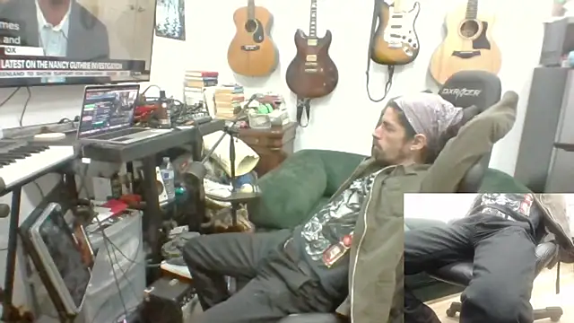 Snapshot of Stringin69 chatting on 02/08/26, 07:12 Stringin69 online show from 02/08/26, 07:12