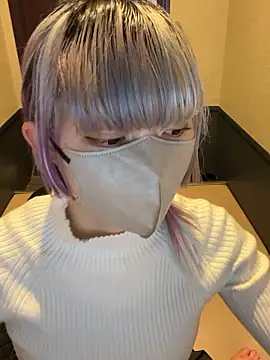 Snapshot of naginagisan chatting on 10/28/25, 09:57 naginagisan online show from 10/28/25, 09:57