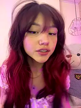 april bennett online show from 09/17/25, 01:02