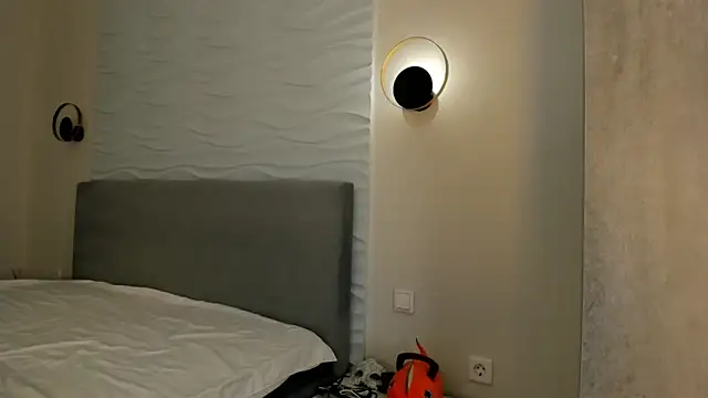 yanyaan online show from 11/15/25, 03:15