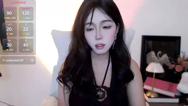 Snapshot of Wfrost0707 chatting on 11/05/25, 07:30 Wfrost0707 online show from 11/05/25, 07:30