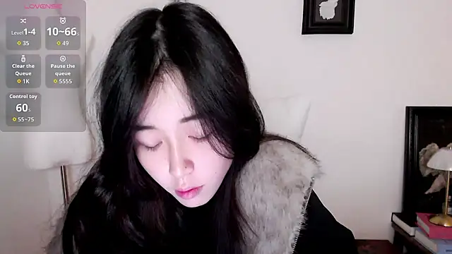 Wfrost0707 online show from 12/23/25, 08:23