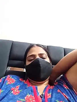 Snapshot of hottie_jenny9 chatting on 10/09/25, 03:48 hottie jenny9 online show from 10/09/25, 03:48